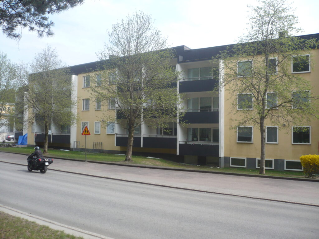 TRABO, Ängarydsgatan - Västra Vägen, fönsterbyten